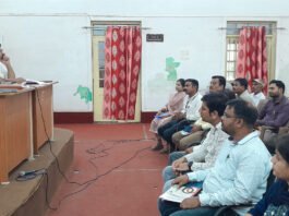 राजनांदगांव: राजस्व विभाग की समीक्षा में आयुक्त ने नये दर से डिमाण्ड दुरूस्त कर वसूली के दिये निर्देश…