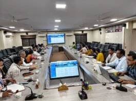 ई-ऑफिस प्रणाली के सुचारू संचालन को लेकर जिला कार्यालय सभाकक्ष में अधिकारियों-कर्मचारियों को दिया गया प्रशिक्षण…