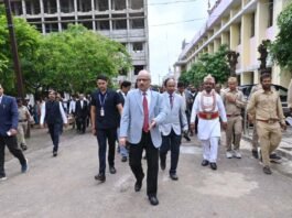 राजनांदगांव: छत्तीसगढ़ हाईकोर्ट के मुख्य न्यायाधीश रमेश सिन्हा ने किया राजनांदगांव जिला न्यायालय का निरीक्षण…