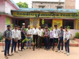 राजनांदगांव: डाॅ. अंबेडकर ओपन रोवर क्रू द्वारा वृक्षारोपण करने लोगो को कर रहे जागरूक…