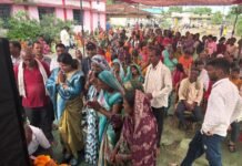 राजनांदगांव: परसाही स्कूल परिसर में टीन शेड निर्माण का भूमिपूजन, विधायक हर्षिता स्वामी बघेल ने कहा—विद्यार्थियों और ग्रामीणों को मिलेगी सुविधा…