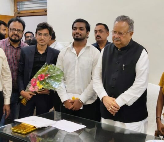 राजनांदगांव जिले के NEET एवं JEE 2026 में सफल विद्यार्थियों का सम्मान…