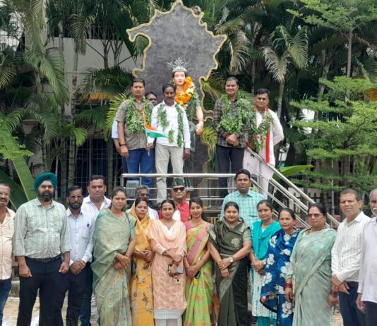 राजनांदगांव: हर घर तिरंगा कार्यक्रम के तहत टाउन हाॅल में हुआ देश भक्ति संगीतमय आयोजन…