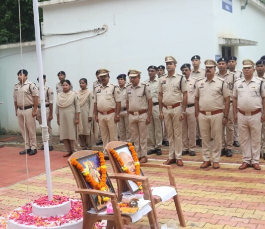राजनांदगांव: आईजी अजय कुमार यादव ने फहराया तिरंगा, जनसेवा के संकल्प के साथ मनाया स्वतंत्रता दिवस…