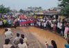 राजनांदगांव: गठुला रोड से भेड़ीकला तक बदहाल मार्ग को लेकर फूटा आक्रोश, प्रशासन से कई बार लगा चुके हैं गुहार, नहीं हुआ निर्माण, ग्रामीणों और छात्रों ने किया चक्काजाम…