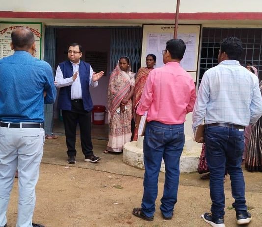 मोहला: सीईओ जिला पंचायत ने लिया योजनाओं की प्रगति का जायजा, गुणवत्ता एवं समयबद्धता सुनिश्चित करने दिए निर्देश…