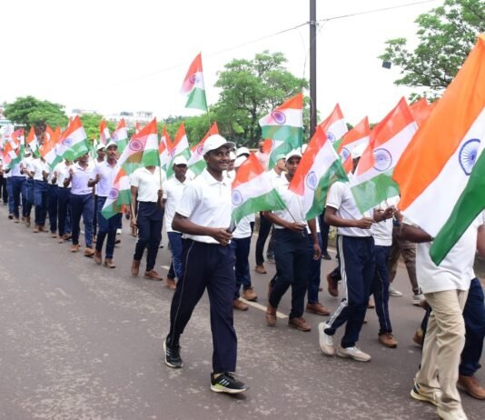 राजनांदगांव: स्वतंत्रता दौड़ एवं तिरंगा रैली में छलका देशभक्ति का उत्साह…