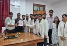 राजनांदगांव:इंटर्न डॉक्टरों ने स्टाइपेंड बढ़ाने की मांग को लेकर खोला मोर्चा, आज से अनिश्चितकालीन हड़ताल…