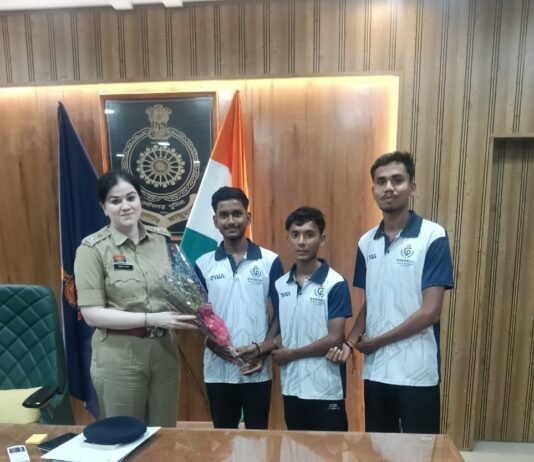 राजनांदगांव: पुणे में छत्तीसगढ़ का दम दिखाएगा ट्रायथलॉन दल, आईजी-एसपी ने दी शुभकामनाएं…