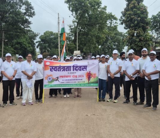 अपनी जड़ों से जुड़े रहें, विकास में दें योगदान-कलेक्टर प्रजापति…