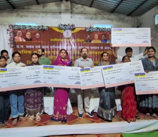 हर पात्र श्रमिक तक योजनाओं का लाभ पहुंचाना सरकार की प्राथमिकता-राज्य मंत्री दर्जा प्राप्त योगेश दत्त मिश्रा…