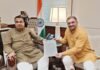 राजनांदगांव : संसदीय क्षेत्र के सड़को के उन्न्यन हेतु गडकरी से मिले संासद संतोष पान्डेय…