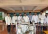 राजनांदगांव: इंटर्न डॉक्टरों की हड़ताल का 14वां दिन, चाय बेचकर जताया विरोध…