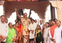 राजनांदगांव: अटल जी की पुण्यतिथि पर महापौर ने उनकी प्रतिमा पर माल्यार्पण कर किया नमन…