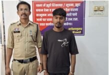राजनांदगांव:चिखली पुलिस की नशे के खिलाफ कार्रवाई, अवैध शराब बिक्री करते दो आरोपी पकड़े गए…