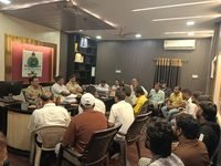 बैठक के माध्यम से पूजा विसर्जन के दौरान पाली पापर का उपयोग नही करने, प्रसादी, भण्डारा के दौरान स्वच्छता बनाये रखने की गयी अपील…