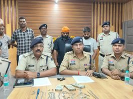 राजनांदगांव : घर सूना होने की खबर देकर बुलाया साथी, दिनदहाड़े लाखों की चोरी का पुलिस ने किया पर्दाफाश…