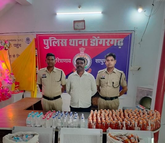 राजनांदगांव: खंडहर मकान से 614 पाव अवैध शराब बरामद, फरार आरोपी 8 दिन बाद गिरफ्तार…