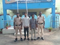 खैरागढ़ : चाकू दिखाकर लोगों को डराने वाले दो आरोपी गिरफ्तार…