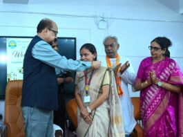 रायपुर : वर्तमान पर फोकस करें, निरंतर सीखते रहें और समाज के लिए योगदान दें- डेका…