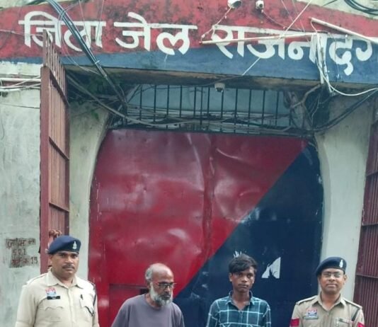 राजनांदगांव: 09 बल्क लीटर देशी शराब के साथ दो आरोपी गिरफ्तार, स्कूटी समेत ₹74 हजार का सामान जब्त…