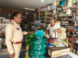 नाबालिगों को चाकू-छुरी बेचने वालों पर होगी कार्रवाई, खैरागढ़ पुलिस ने चलाया विशेष अभियान…