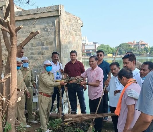 राजनांदगांव:महापौर, अध्यक्ष, आयुक्त सहित पार्षदों के साथ त्रिवेणी परिसर एवं झुलेलाल घाट के पास श्रमदान कर किये साफ सफाई…