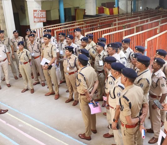राजनांदगाव : नवरात्रि मेले में 1100 से अधिक पुलिस बल रहेगा तैनात, 20 हजार रेडियम स्टिकर से सुरक्षित होगी पदयात्रा…