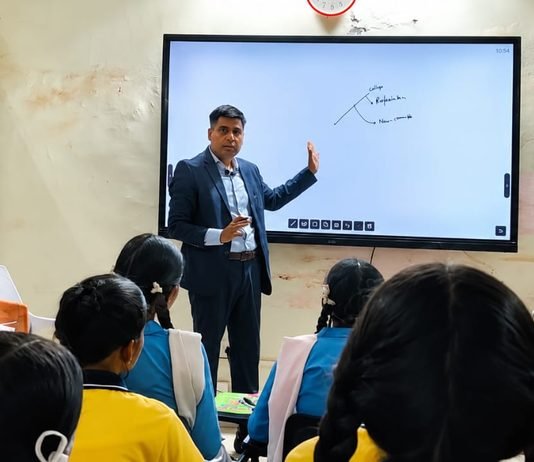 राजनांदगाव : प्रत्येक शनिवार एवं रविवार को विषय विशेषज्ञ और अधिकारी देंगे कैरियर संबंधी मार्गदर्शन…
