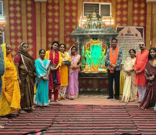 राजनांदगांव: पांच नारीशक्तियों के आतिथ्य में बागेश्वर धाम में संयुक्त सेवा पंडाल का शुभारंभ…