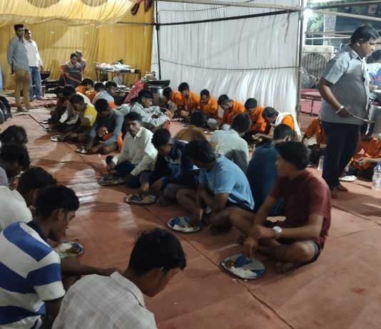 राजनांदगाव : नगर निगम सेवा पण्डाल, माॅ बम्लेश्वरी डोंगरगढ़ पदयात्रियों की अपार भीड़…