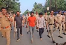 राजनांदगांव: गौवंश मामले में पुलिस की कार्रवाई, संदिग्धों का निकाला जुलूस…