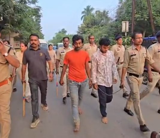 राजनांदगांव: गौवंश मामले में पुलिस की कार्रवाई, संदिग्धों का निकाला जुलूस…
