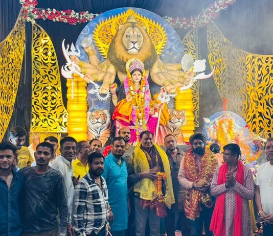 राजनांदगांव: आकर्षक प्रतिमा देख सर्वश्रेष्ठ दुर्गा प्रतिमा को पुरूस्कृत करने महापौर ने की घोषणा…