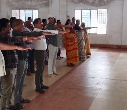 राजनांदगांव: सत्यनिष्ठा से समृद्धि के लिए आयुक्त ने अधिकारियोें व कर्मचारियों को दिलाई शपथ…