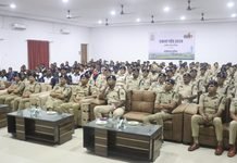 राजनांदगांव : राष्ट्रीय एकता दिवस पर पुलिस लाइन सहित जिले के सभी थानों में देखा गया परेड का लाइव प्रसारण…
