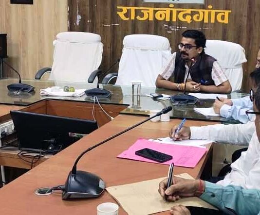 राजनांदगांव: क्वांर नवरात्रि पर डोंगरगढ़ में आयोजित मेला में स्वास्थ्य व्यवस्था के संबंध में निजी अस्पताल संचालकों एवं चिकित्सकों की बैठक संपन्न…