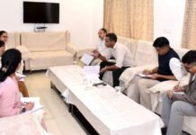 राजनांदगांव: लोक निर्माण विभाग के सचिव ने निर्माण कार्यों की प्रगति की समीक्षा की…