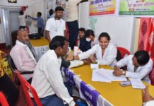 राजनांदगांव: सेवा संकल्प अभियान, निगम परिसर में आयोजित मेगा कैम्प में 40 आवेदन प्राप्त…