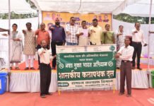राजनांदगाव : शिविर में विभिन्न विभागो से संबंधित हितग्राही मूलक योजनाओ की जानकारी देकर नशा मुक्ति के लिए दिलाई गई शपथ…