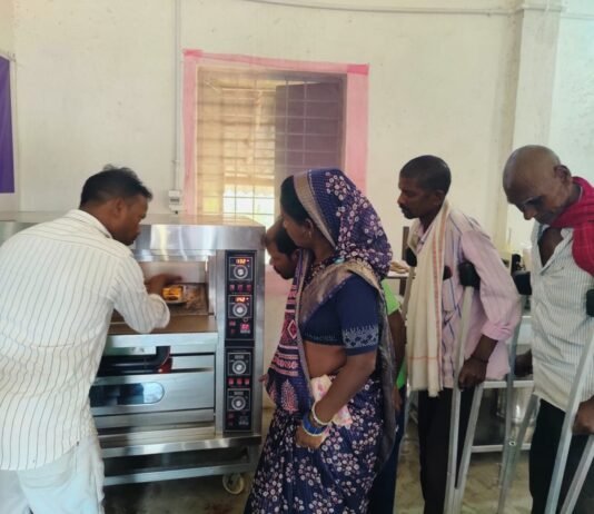 दिव्यांगजनों ने देखा स्वरोजगार का मॉडल, आत्मनिर्भर बनने के लिए हुए प्रेरित…